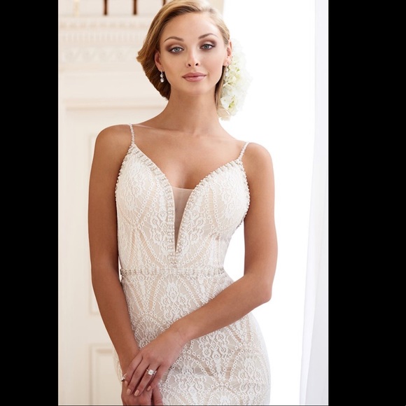 Wedding Dress NWT! - Picture 3 of 13